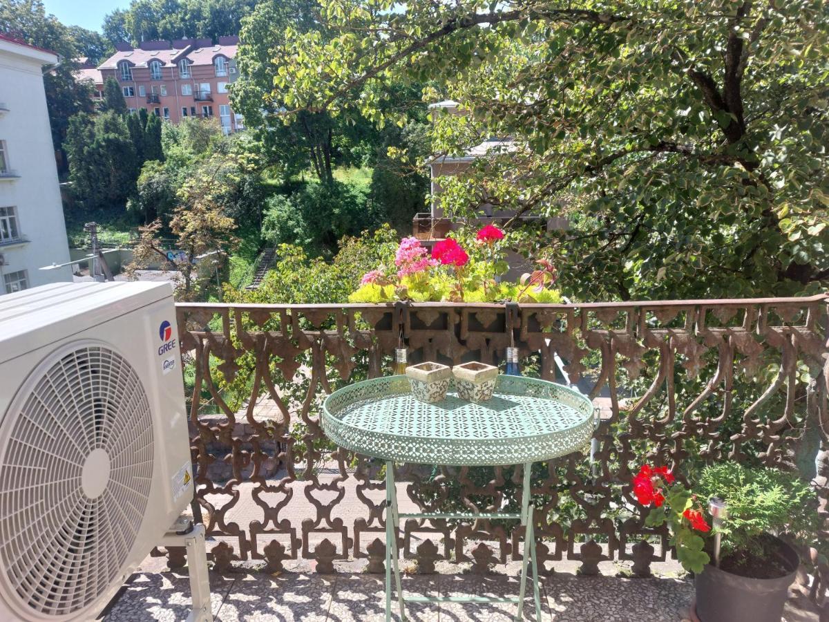 Romantic City Center Apartment In Old Town VNO Exterior photo